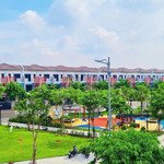 căn liên kế 3 tầng view công viên dự án sun casa centra cần bán nhanh