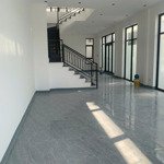 chính chủ cho thuê căn góc 2 mặt tiền tại louis city hoàng mai, giá chỉ 45tr/th