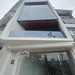 nhà đẹp nhất đội cấn, ba đình view hồ, gara, 8 tầng thang máy, 0569766799.