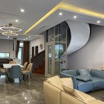 cho thuê sl 200m2 vinhomes the harmony full nội thất có thang máy, gần hồ và trường liên cấp