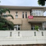 villa phú gia, phú mỹ hưng, q.7 cho thuê 75 triệu liên hệ: 0938602838 nhân