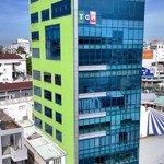 siêu phẩm building lê thị hồng gấm, q1. dt 13,5x20 cn 250m, 1h, 11l, st, cho thuê 1,25 tỷ/t. 305 tỷ