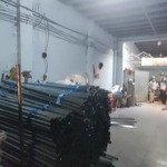 kho cho thuê 330m² giá 15 triệu/tháng. hướng tây. thích hợp làm may, cơ khí chứa hàng