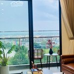 tôi cần bán căn hộ 79m2 2pn+ giá 6,1tỷ full nội thất view sông, view công viên 36ha gần vincom