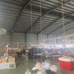 cho thuê nhà xưởng 2600m2, pccc , giá 136tr/tháng tại thuận an, bình dương