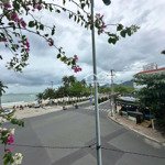 căn góc mt đường phạm văn đồng - đặng tất view biển ( đối diện bãi tắm hòn chồng ngang 7m )