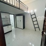 trống lại 2 phòng duplex sẵn nội thất, chỉ 3tr5