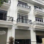 bán nhà xây thô mb 2125 đông vệ, giá thỏa thuận, 90m2, hướng tây bắc, ngõ rộng 7.5m, uy tín