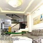 bán nhà phạm hữu lầu, ô tô đỗ cửa, 50m2, 3 tầng, quận 7, chỉ 5 tỷ hơn