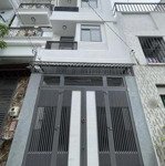 vợ chồng tôi bán nhà tôn đản p10 q4. dt 61,06m2 giá 2tỷ590 gần cv khánh hội. đang cho thuê 25tr/th