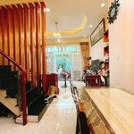 chính chủ cần bán nhà hẻm, trần đình xu, quận 1 dt 30m2 gần đại học mở, lh 0932970686