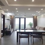 Cho thuê căn hộ tại Nghi Tàm, Tây Hồ, 140m2, 3PN, đầy đủ nội thất mới hiện đại, ban công