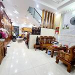 Nhà đẹp 3 tầng, Lê Văn Việt, 86m2, ngang 5m nở hậu, xe hơi trong nhà, 7.4 tỷ