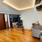 cần bán gấp căn hộ 81m - 3pn - full nội thất - giá chỉ 2 tỷ 700tr - ngay trung tâm tp vinh.