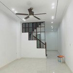 nhà 3 tầng xây mới 100% chỉ việc dọn về nhà ở. tại dị sử, mỹ hào, hưng yên
