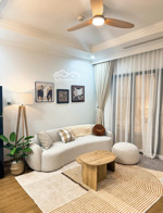 bán gấp căn hộ 1pn tòa r6, nội thất sửa đẹp, giá 5,7 tỷ, lh 0917533366