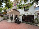 cho thuê nhà nguyễn huy tưởng thanh xuân 150m2x4t biệt thự sân vườn, đỗ được nhiều ô tô