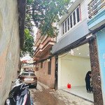 nhà định công dt:51m 5 tâng mt4,5m giá 12x ty
ô tô đỗ cửa - gara ô tô - + thiết kế: đẹp sang trọ