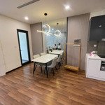 chính chủ cần bán gấp nhà đang ở mipec xuân thuỷ 83m2 2pn, 2vs giá 8,55 tỷ nt full lh: 0782288043