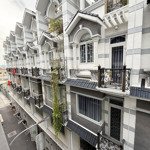 nhà phố liền kề tạ quang bửu quận 8 sát q5 - dt 60m2 5 tầng lung linh.