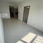 cho thuê căn hộ 59m2 giá 6.3 triệu, view trực diện hồ bơi, tặng phí gửi xe máy