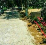 bán nền biệt thự 227m2 , gân trường cao đẳng nghề láy xe huyện giồng trôm , bến tre