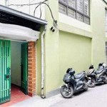 bán gấp nhà tại thịnh liệt, hoàng mai. ngõ oto thông các ngả, dt 55m2 - 3 tầng - cổng 1,8m cưả 6,6m