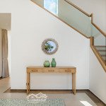 hàng siêu hiếm - bán lại biệt thự mặt biển 4 phòng ngủ tiêu chuẩn 5* tại the ocean villas quy nhơn