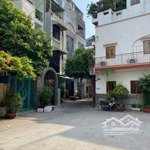 căn nhà bán gấp đáng mua nhất q5 82m2(7,6x11) hẻm xe hơi
