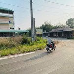 ngộp sang cần 250m2 - 100tc, mặt tiền nhựa liên xã 29m, sát trường thcs & thpt, ubnd giá chỉ 380tr