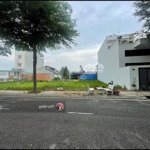 bán nhanh mtđ. lý thường kiệt gần chợ cao lãnh , đồng tháp ,120m2,700tr, sang tên trong ngày