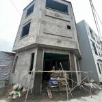 Bán Nhà 3 Tầng Ô Góc Ngõ 33 Cao Xanh. DT:54m2 Oto Đỗ Cửa !