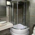 cho thuê căn nhà ngõ 12 đào tấn, ba đình, 55m2*7 tầng thang máy, 48tr/th, nhà hàng, vp, ở