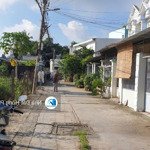 bán đất dt 138m2, full thổ, ngang 5.6m, hẻm xe tải gần chợ bà điểm- hóc môn