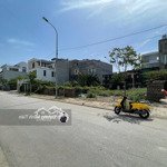 331m2 đất biệt thự mặt đường ngô hùng gần tđc sao sáng - ngang 20m - đường 12m