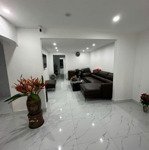 bán nhà tập thể tầng 1 cực đẹp phố văn chương, đống đa diện tích sử dụng 250m²