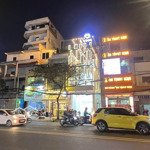 nhà cho thuê mặt tiền 4 tầng đường cmt8, phường 4, q3 mở shophouse,thời trang, salon, thẩm mỹ, vp