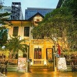 mới toanh.cho thuê nhà mặt phố nhà thờ.diện tích 40m2 x4 tầng,mặt tiền 5,5m,giá thuê 150tr/ tháng