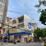 mặt tiền: 8,2m diện tích 150m2 phố lê lợi, vị trí đẹp phù hợp thời trang, xe điện, cafe