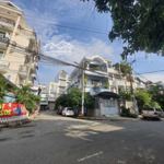 cần bán nhà mặt tiền đường t3 nhà đẹp, sổ hồng hoàn công đầy đủ