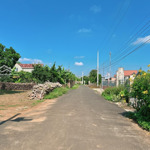bán đất khu dân cư - mặt đường nhựa 8 mét - giá chỉ: 750 triệu