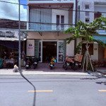 nhà trệt lầu dt và vị trí đẹp số 105 bờ hồ huỳnh cương thoáng mát