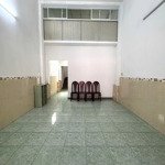 mặt tiền đường 4,2x15m trệt đúc lửng có 2pn 2wc sẵn máy lạnh đường số 8 p11 gv giá 10,5 triệu