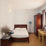 bán căn hộ dịch vụ lê thánh tôn, bến nghé quận 1 (7.8x15) - 74m2 - 5 tầng - 28.5 tỷ - phố nhật