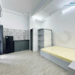 chính chủ khai trương full nội thất mới bancol đón nắng ngay trung tâm không giới hạn người ở