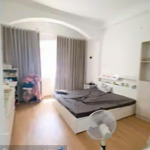 định cư nên cần bán nhà phố hẻm 183 đường 3/2 quận 10, dts: 123,9m2, 1 trệt 4 tầng, giá 9,1 tỷ.