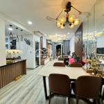 bán căn 2pn, luxgarden, full nội thất đẹp, sổ hồng, dt 76m2 . lh: 0978272427 - có zalo