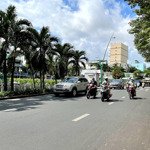 chỉ 9,99 tỷ - sở hữu mặt tiền trường sa, p15, bình thạnh! nhà 5 tầng sử dụng ngay, lh: o902323354