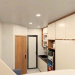 bán nhà phố chùa láng dt 80m2 x 7 tầng mt 5.6m. gía 26.5 tỷ còn tl. lh 0968.963.803