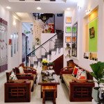 nhà mặt tiền củ chi, cách biển 400m dtich 60 ngang 3,7m có 5phong ngủ giá 7,4 tỷ